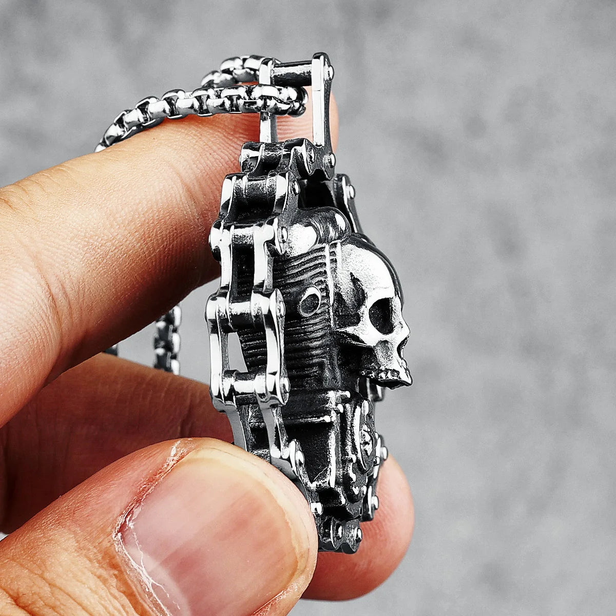 Retro Skull Engine Pendant – Stainless Steel Biker Necklace